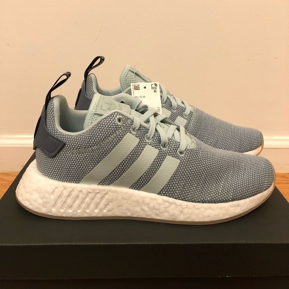 Adidas Originals NMD R2 Boost Women’s Shoe NEW - Picture 2 of 8